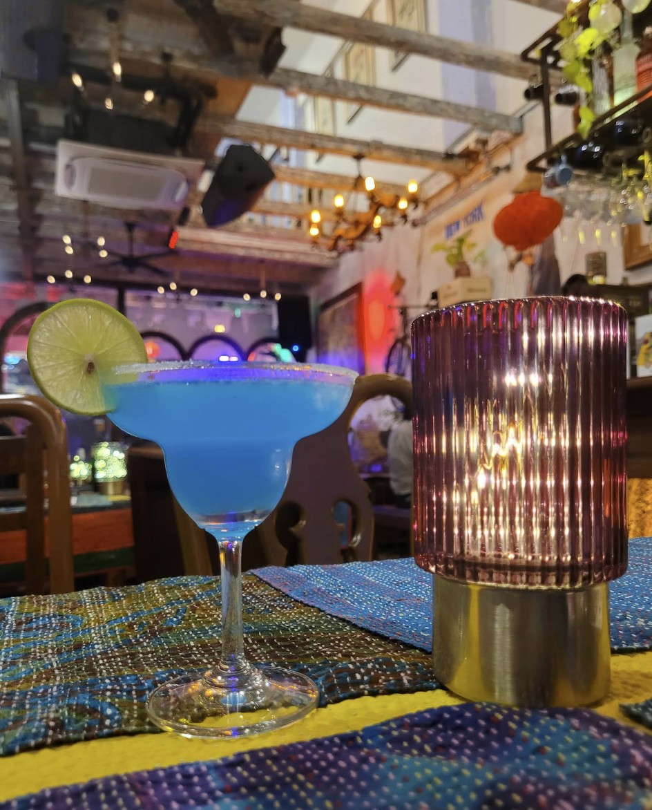 Blue cocktail with ambiance